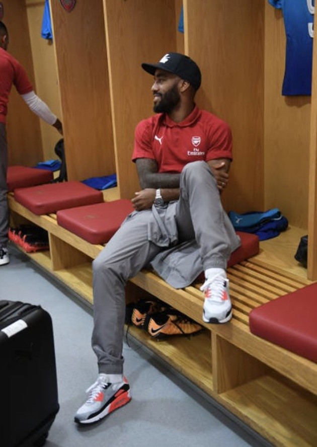 Trợ lý Steve Bould trở lại, Arsenal tập buổi cuối trước Emirates Cup - Bóng Đá