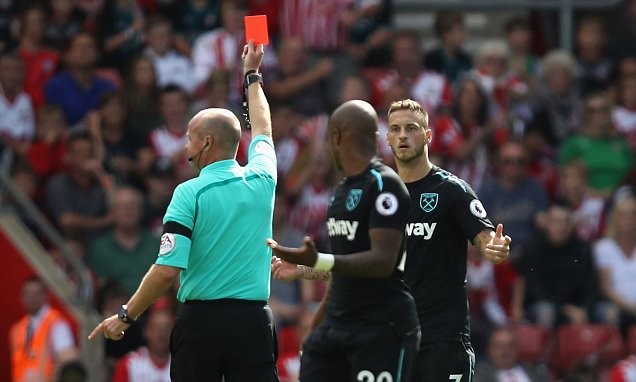 Southampton 3-2 West Ham: Chicharito không cứu nổi 