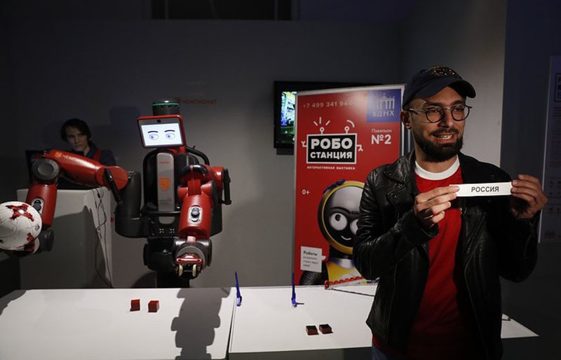 Cả mèo Achilles, robot Baxter đoán chính xác Nga thắng Saudi Arabia - Bóng Đá