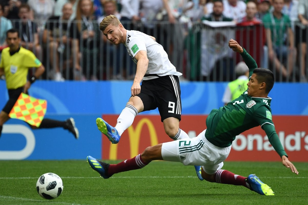 Diệt gọn Die Mannschaft, Mexico khiến quần hùng ngả mũ - Bóng Đá