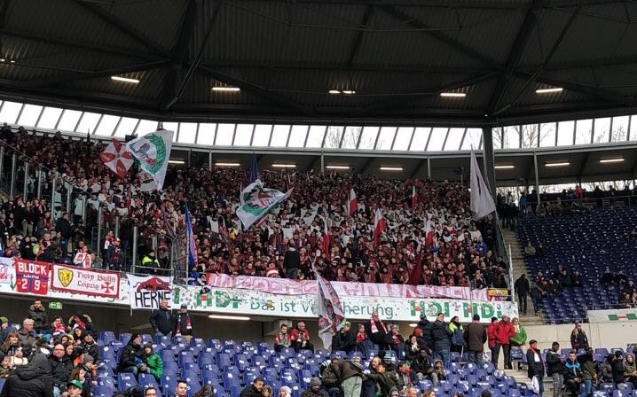 Thắng kịch tính, Leipzig trở lại nhóm dự Champions League - Bóng Đá