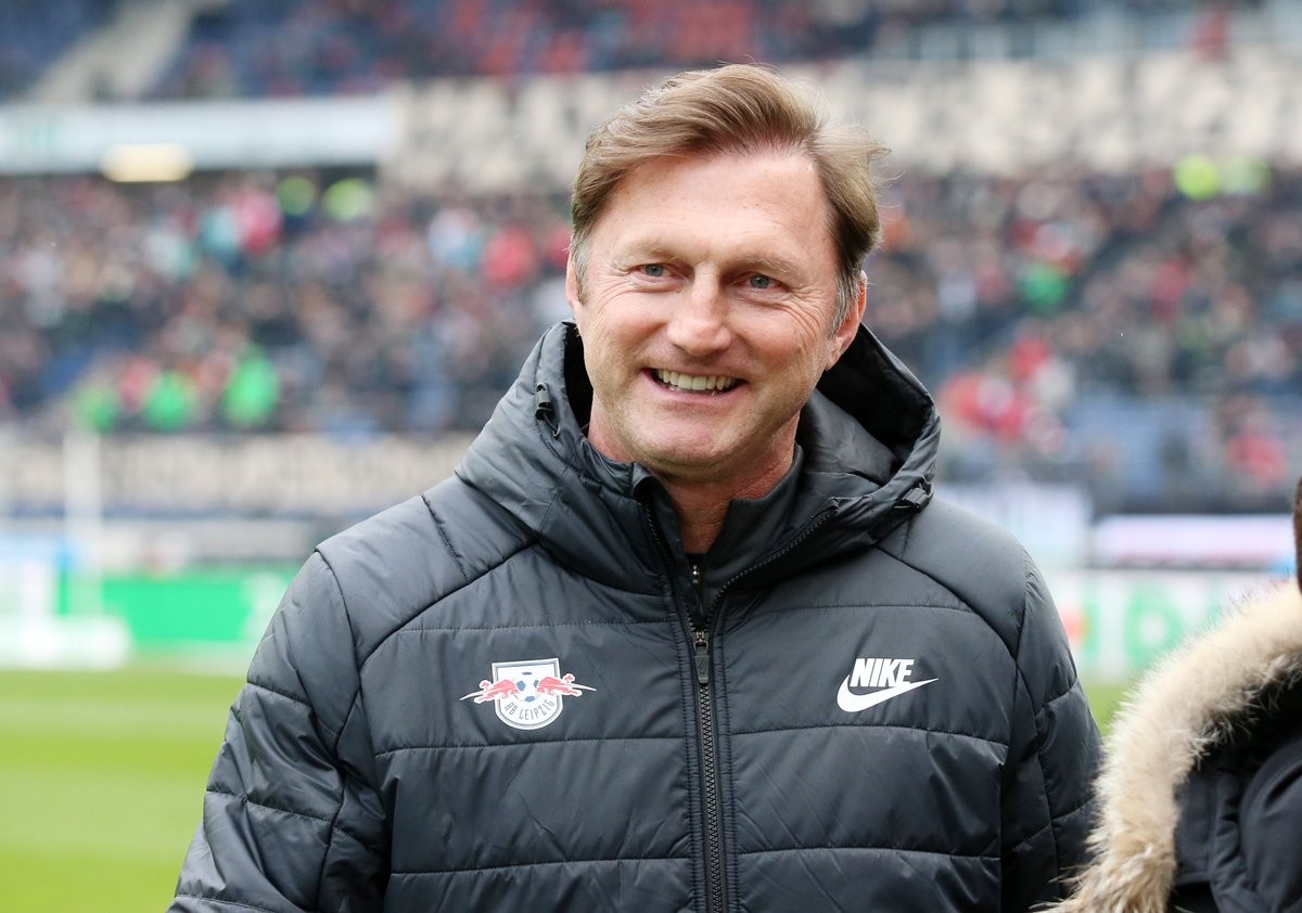 Thắng kịch tính, Leipzig trở lại nhóm dự Champions League - Bóng Đá