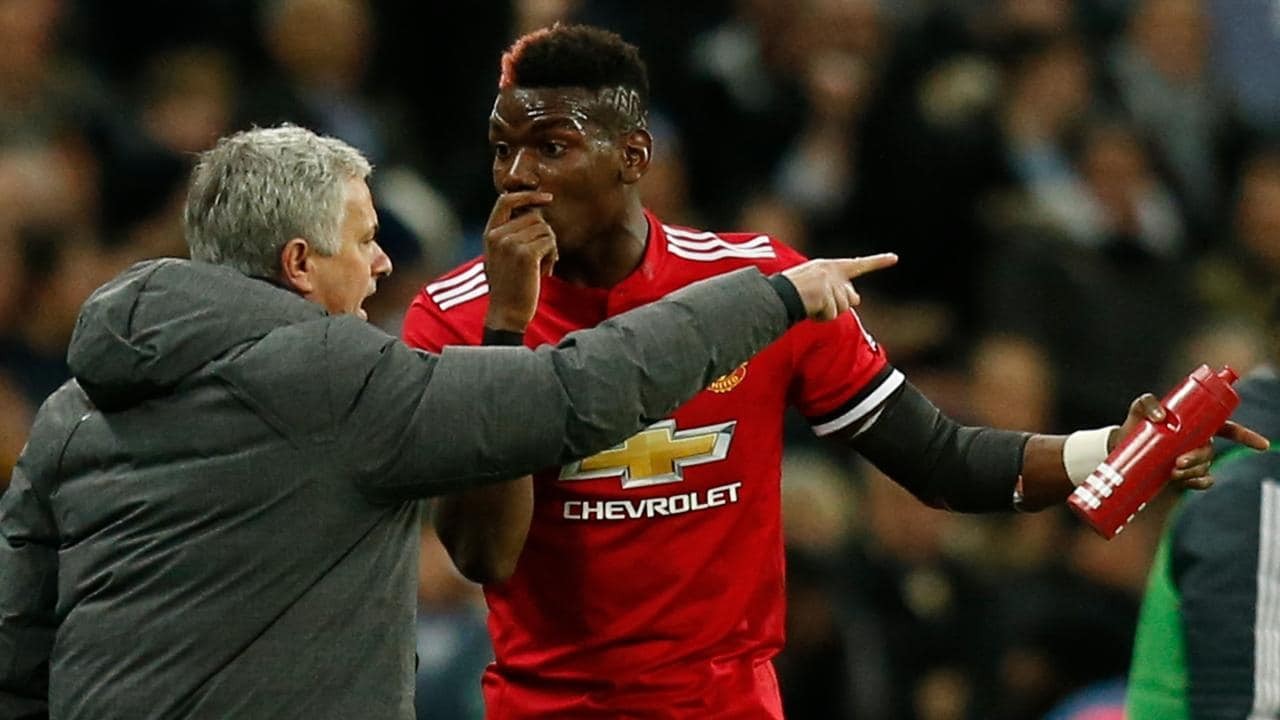 Quên Valencia và Young đi, Man Utd phải chi 35 triệu bảng chiêu mộ sao đa năng này - Bóng Đá