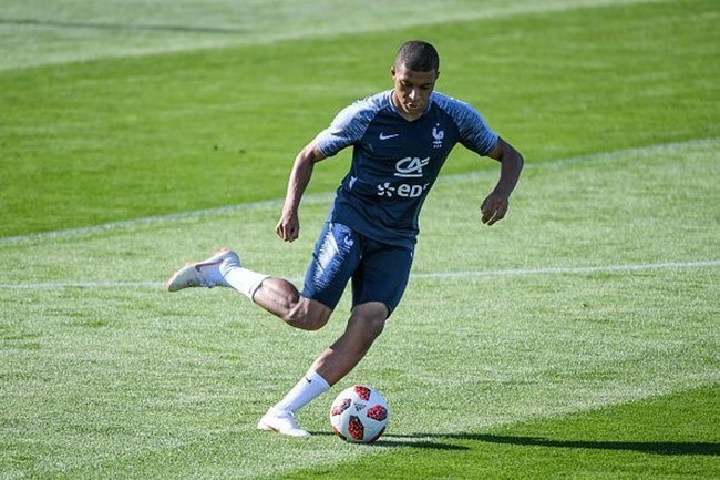 4 bí mật chưa bao giờ bật mí về Kylian Mbappe - Bóng Đá
