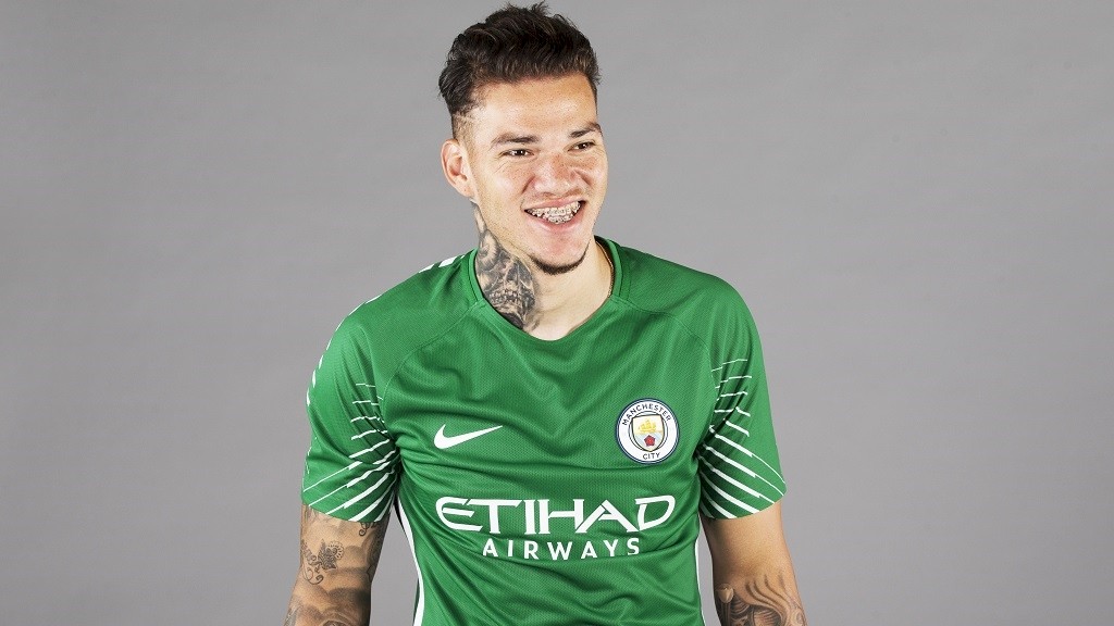 Thủ thành Ederson mừng rỡ vì được gọi vào tuyển Brazil - Bóng Đá