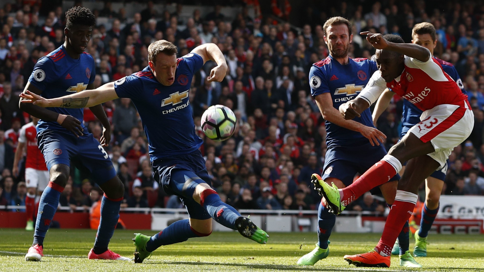 Những thống kê đáng chú ý sau đại chiến Arsenal 2-0 Man Utd - Bóng Đá