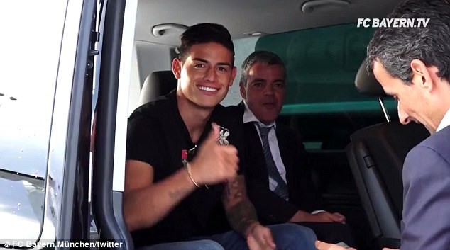 James ra mắt Bayern Munich - Bóng Đá