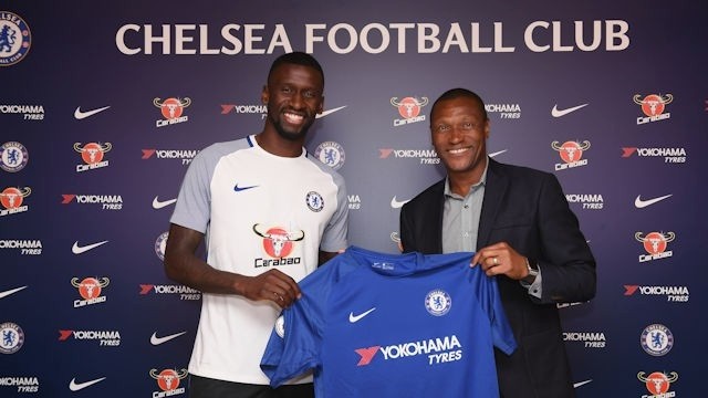 Tân binh 'xịn' Antonio Rudiger rạng rỡ ra mắt Chelsea - Bóng Đá