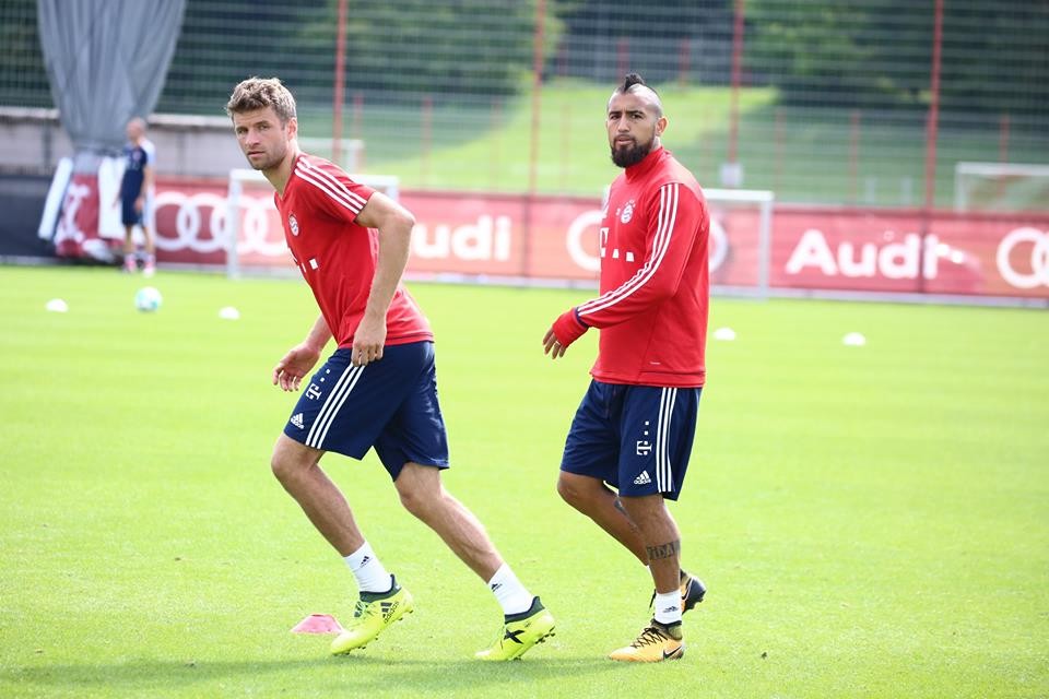 Bayern Munich tích cực tập luyện, chờ chinh phục Bundesliga - Bóng Đá