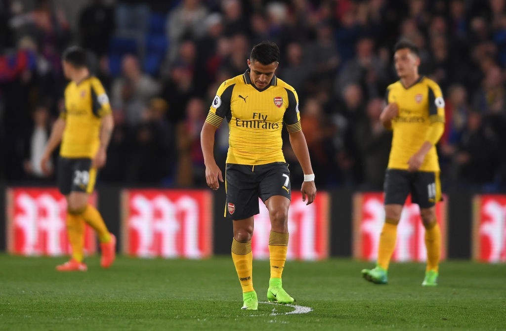 Góc HLV Trần Minh Chiến: Arsenal run rẩy, M.U chia điểm Chelsea - Bóng Đá