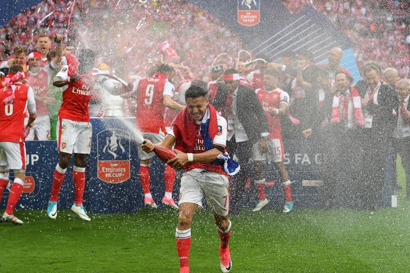 Điểm nhấn Arsenal mùa 2016/17: Từ nỗi thất vọng Top 4 tới kỷ lục FA Cup - Bóng Đá