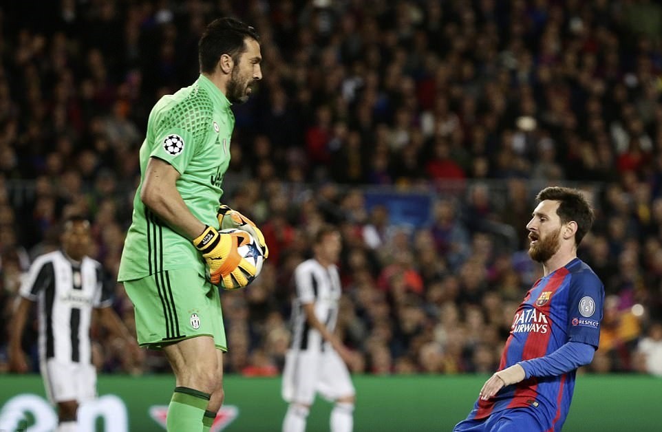 Đội hình tệ nhất tứ kết Champions League: Messi cũng hết phép - Bóng Đá