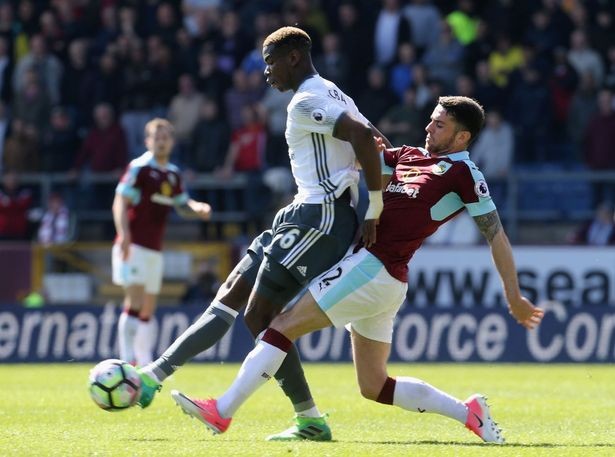 5 điểm nhấn Burnley 0-2 M.U: Quỷ đỏ khiến Man City 'lạnh gáy' - Bóng Đá