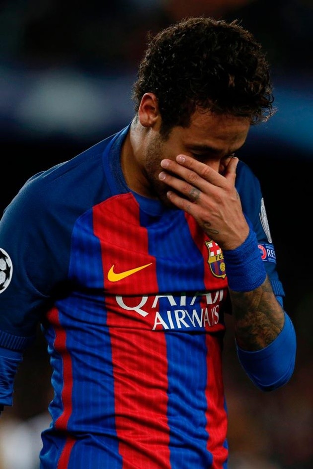 Barca bị loại, Neymar khóc nức nở - Bóng Đá
