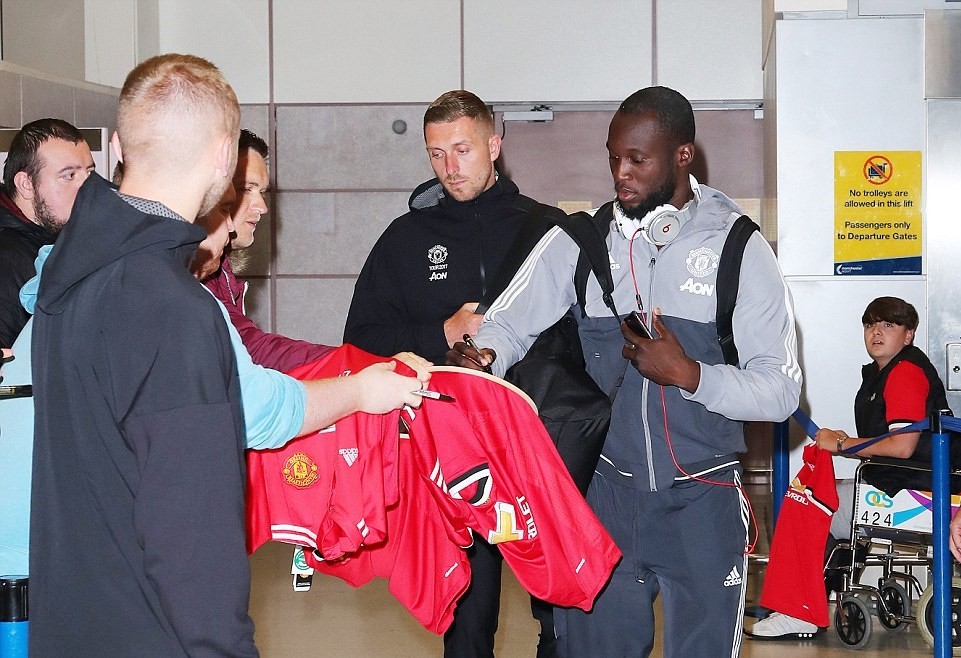 Dàn sao Man Utd trở lại Anh, kết thúc Tour du đấu Hè - Bóng Đá