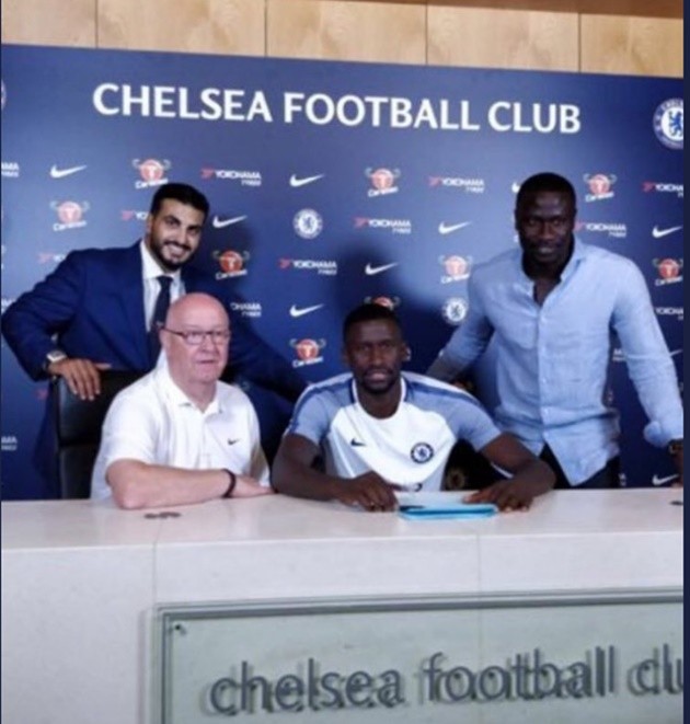 Tân binh 'xịn' Antonio Rudiger rạng rỡ ra mắt Chelsea - Bóng Đá