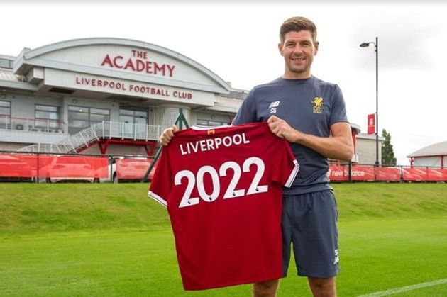 Steven Gerrard thể hiện tài cầm quân đĩnh đạc - Bóng Đá