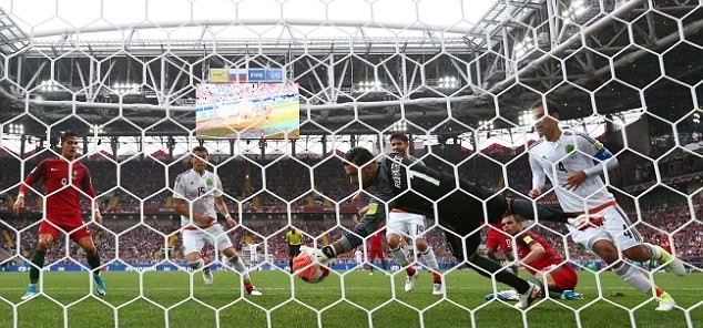 Chùm ảnh: Trượt 4 quả 11m liên tiếp, Bồ Đào Nha vẫn giành vị trí thứ 3 Confeds Cup - Bóng Đá