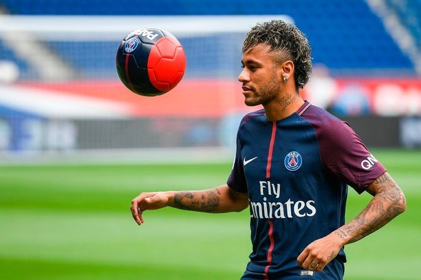 Vừa ra mắt PSG, Neymar liền xỏ giày ra sân tập - Bóng Đá