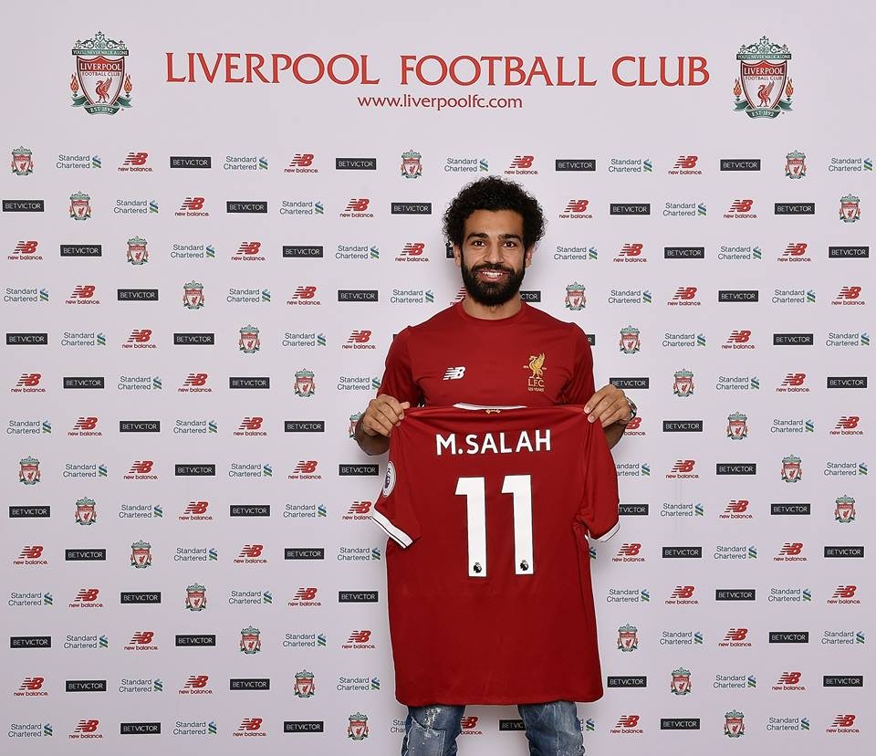 Chùm ảnh: Ra mắt Liverpool, Mohamed Salah 'cướp' số áo của Firmino - Bóng Đá
