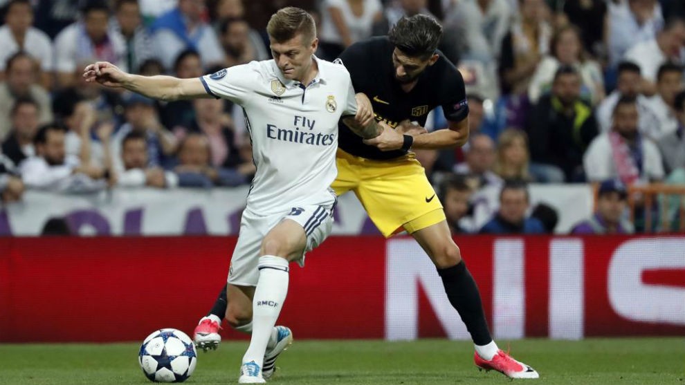 ĐHTB bán kết lượt đi Champions League: Ronaldo lu mờ tất cả - Bóng Đá