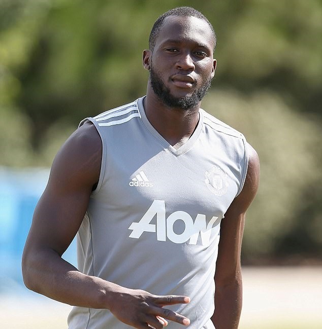 Tiếng cười rộn ràng khắp sân tập Man Utd trước trận derby - Bóng Đá