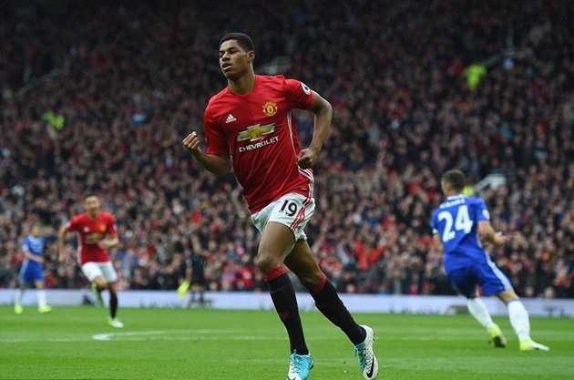 Dư âm M.U 2-0 Chelsea: Mourinho 'đọc vị' Hazard, cao tay 'trảm' Ibra - Bóng Đá