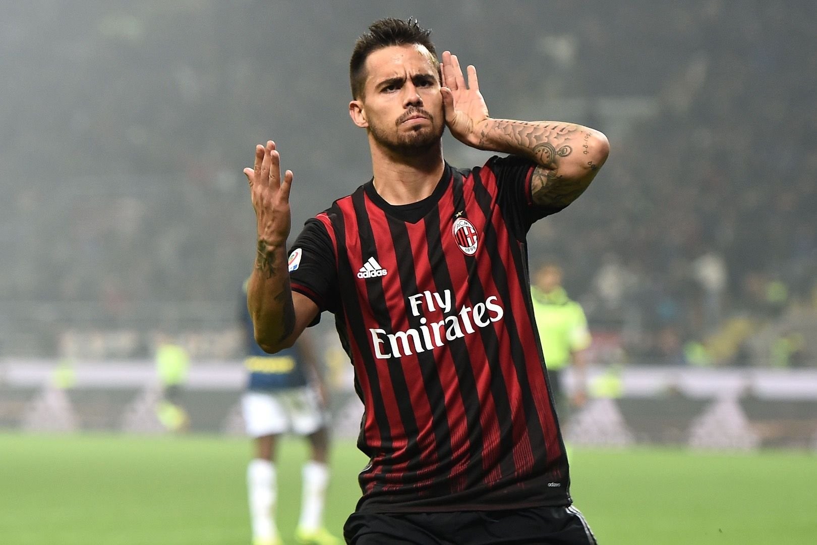 Có thêm đội trưởng Lazio, Milan sẽ mạnh đến cỡ nào? - Bóng Đá