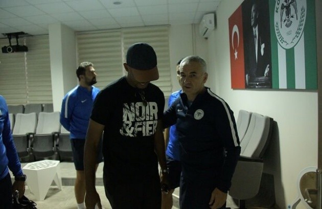 Konyaspor đã chấm dứt hợp đồng với tiền đạo ngôi sao Samuel Eto'o - Bóng Đá