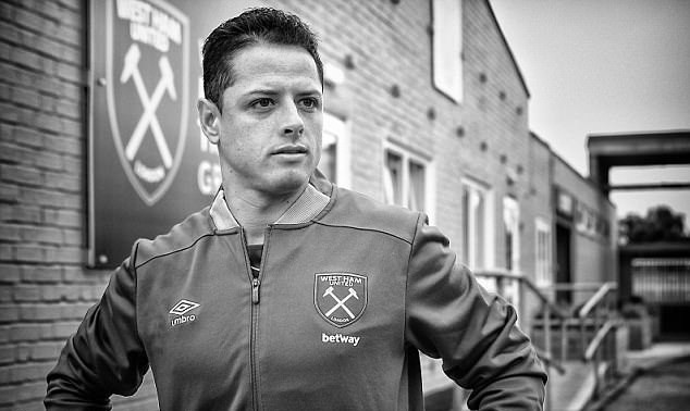 Ảnh Chicharito ra mắt West Ham - Bóng Đá
