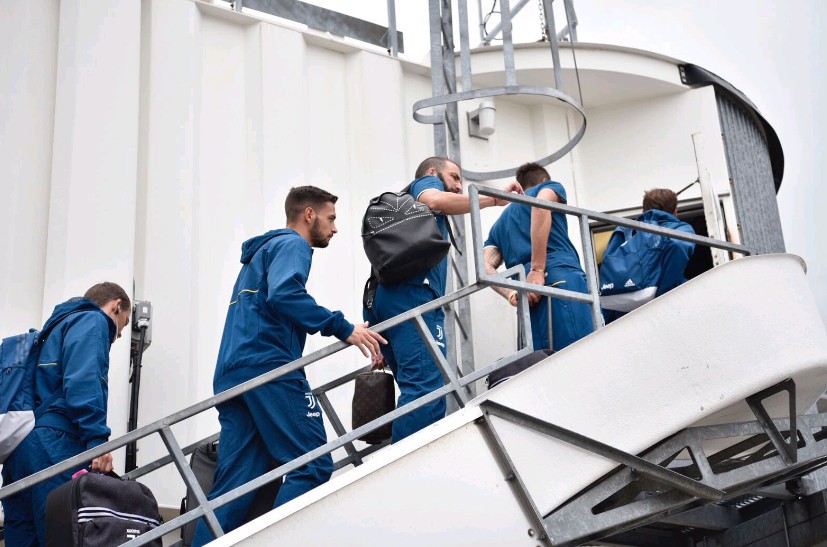 Ảnh Juve bay sang Miami - Bóng Đá