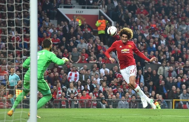 Fellaini gặp rắc rối khi dạo phố - Bóng Đá