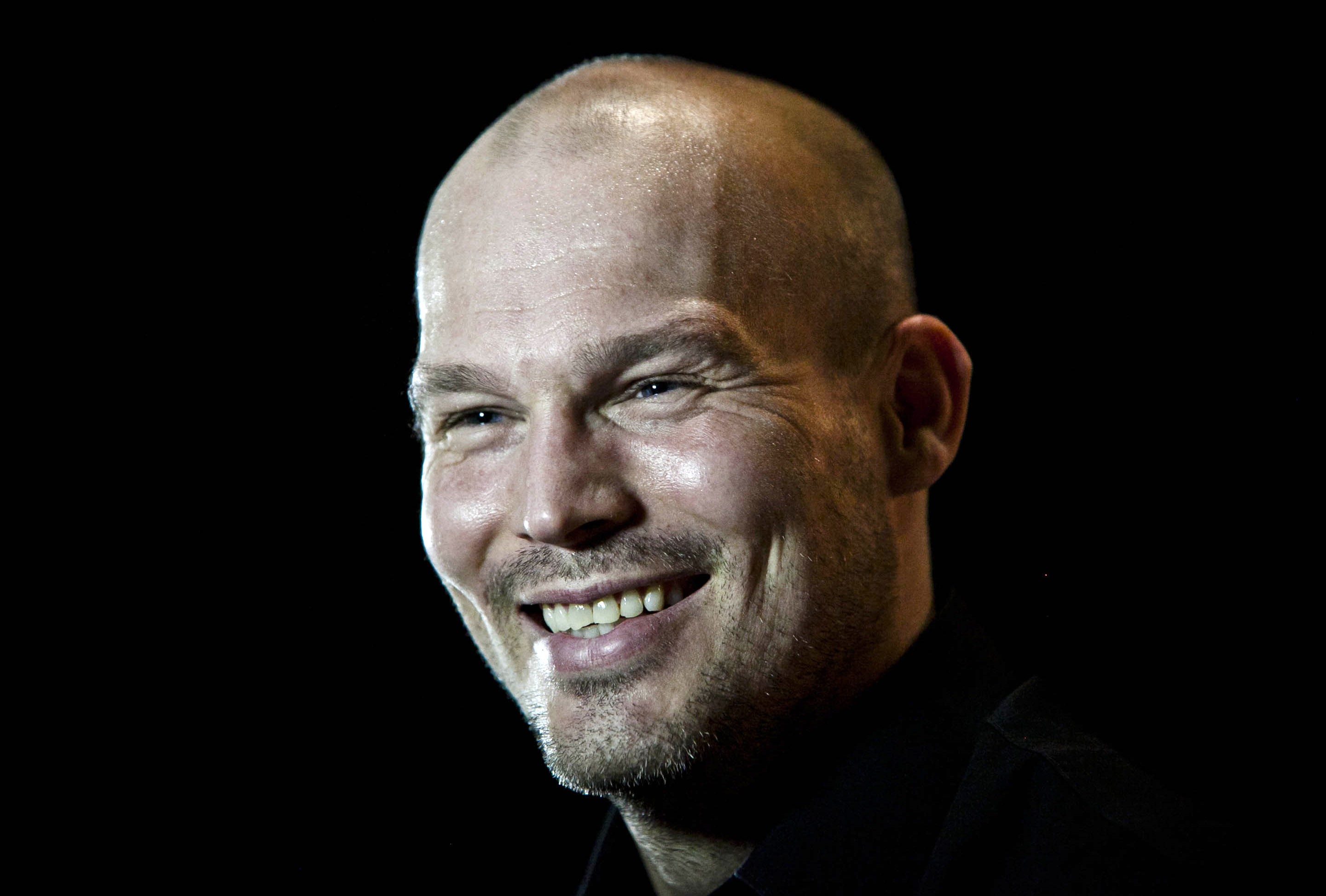 XÁC NHẬN: Arsenal kí hợp đồng với Freddie Ljungberg - Bóng Đá
