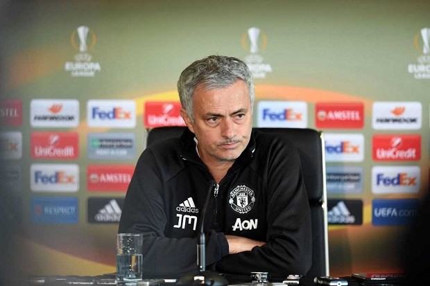 Mourinho: Ajax không nên có mặt ở Europa League - Bóng Đá