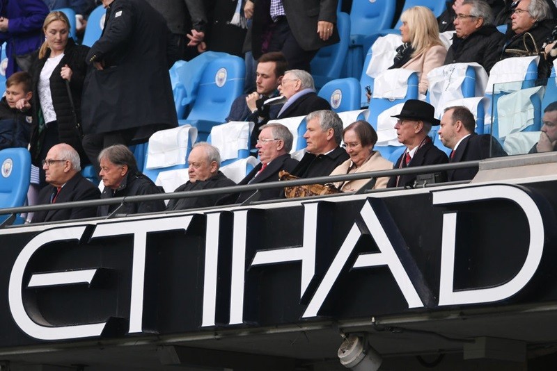 CĐV MU thích thú khi Sir Alex 
