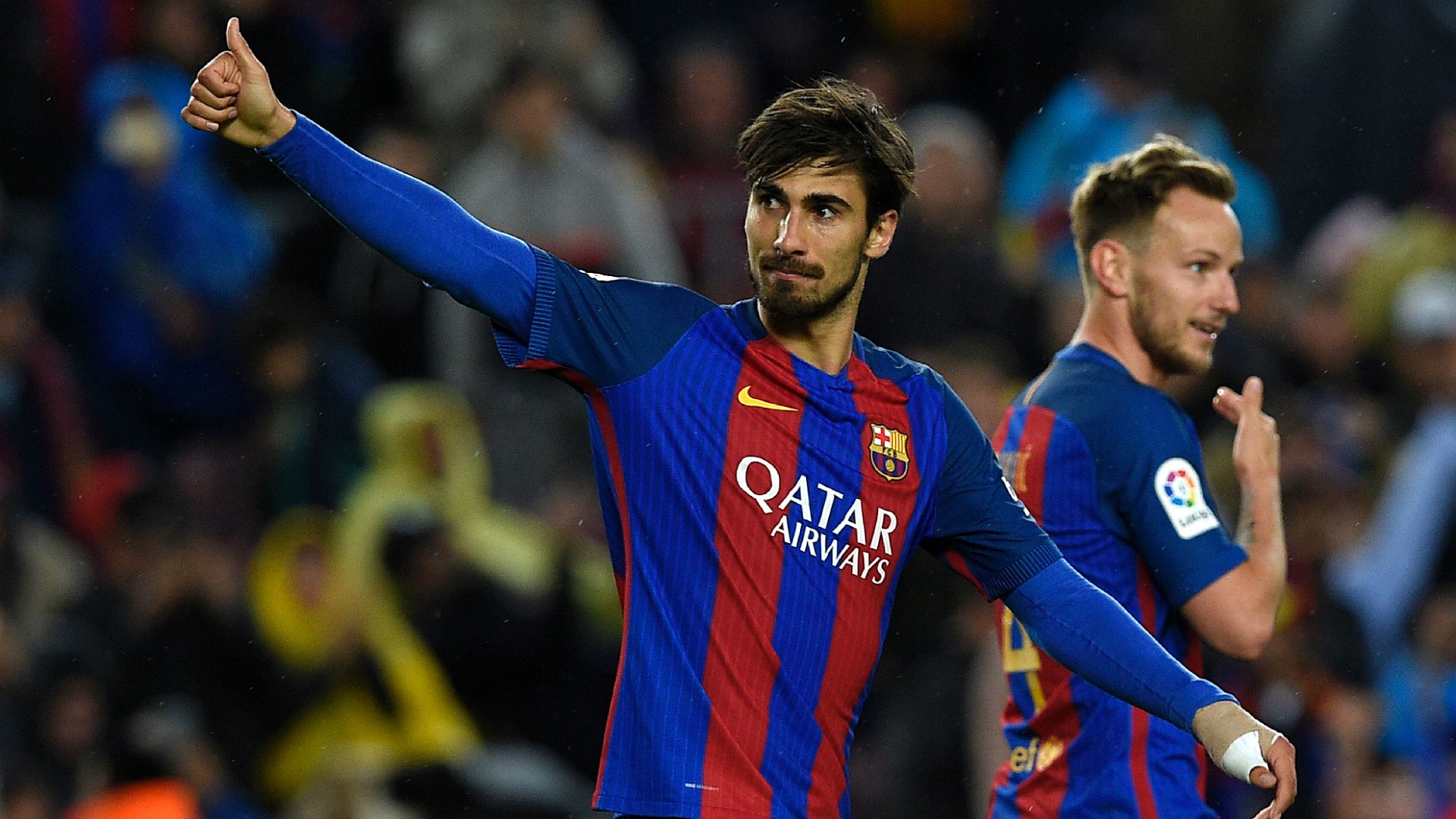 Juventus gây bất ngờ khi nhắm 'bom xịt' của Barca - Bóng Đá