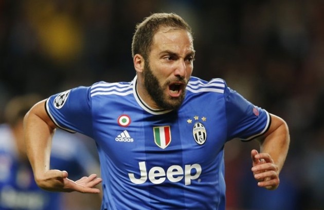 Đại diện Higuain lên tiếng về tương lai, mở đường cho 