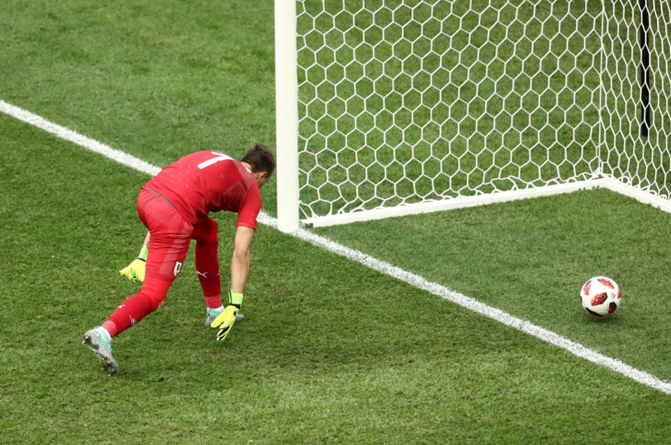 Không ăn mừng bàn thắng may mắn, Griezmann được CĐV Uruguay khen ngợi - Bóng Đá