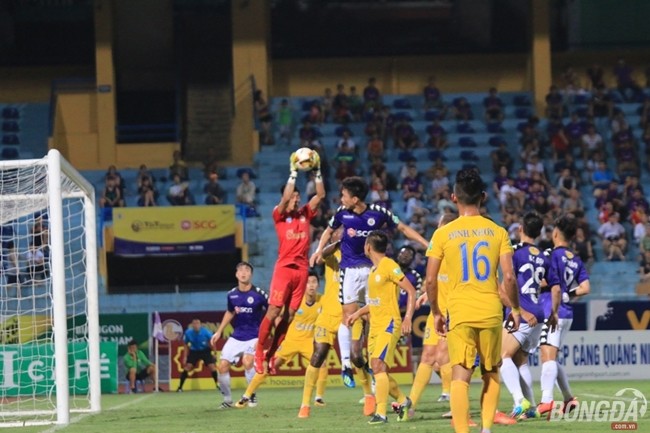 Sao trẻ U23 tỏa sáng, Hà Nội đè bẹp Sanna Khánh Hòa - Bóng Đá