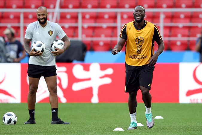 Thierry Henry và cuộc chơi của người HLV đứng trong bóng tối - Bóng Đá