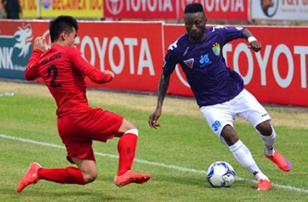 Hà Nội 2-0 Hải Phòng: Pháo sáng và tiếng chửi làm lu mờ chiến thắng - Bóng Đá