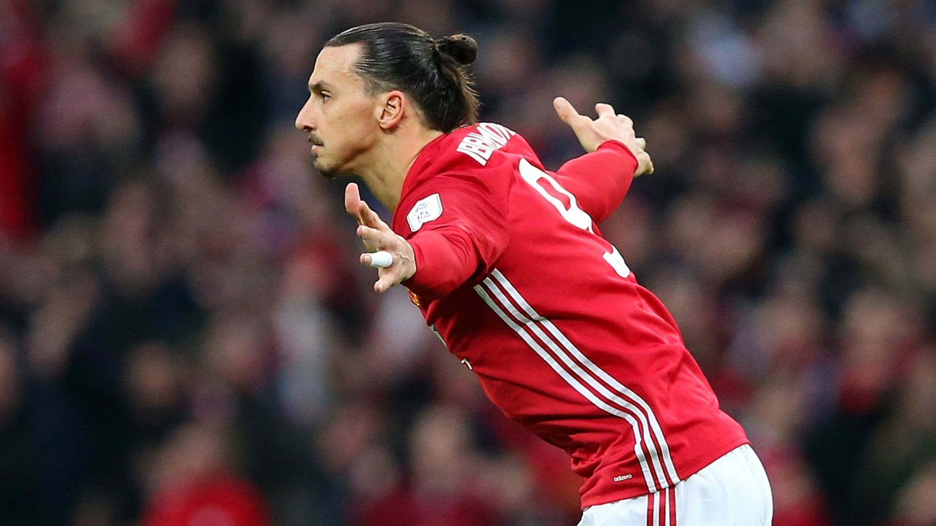 10 ngôi sao thể thao giàu nhất nước Anh: Ibrahimovic vượt mặt Rooney - Bóng Đá