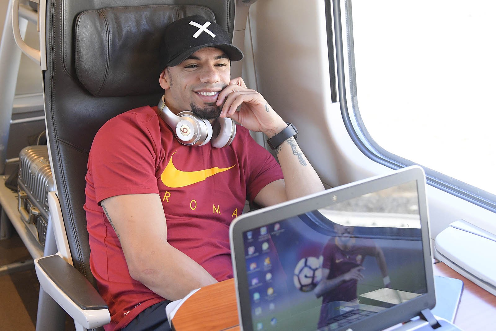 Chán thủ đô, AS Roma kéo nhau lên núi tập luyện - Bóng Đá