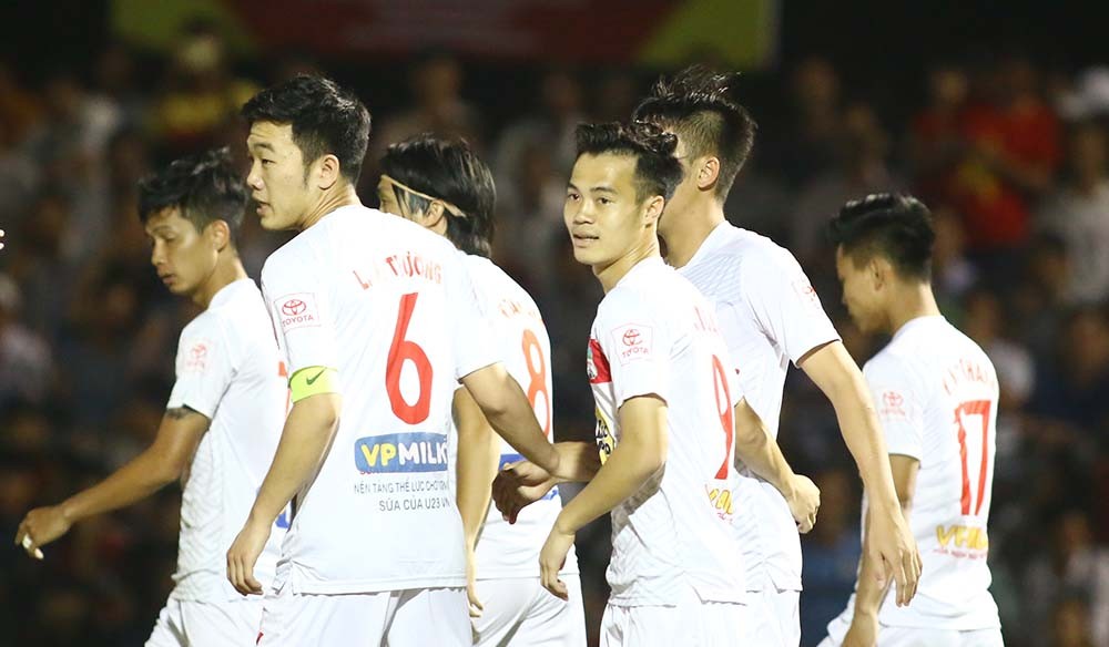 Công Phượng, Xuân Trường “nổ súng”, HAGL “vùi dập” Than Quảng Ninh 5-0 - Bóng Đá