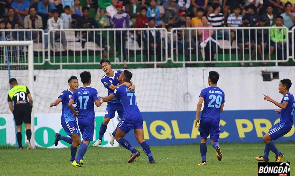 HLV Quảng Nam: Hà Nội có quá nhiều lợi thế để vô địch V-League 2018 - Bóng Đá