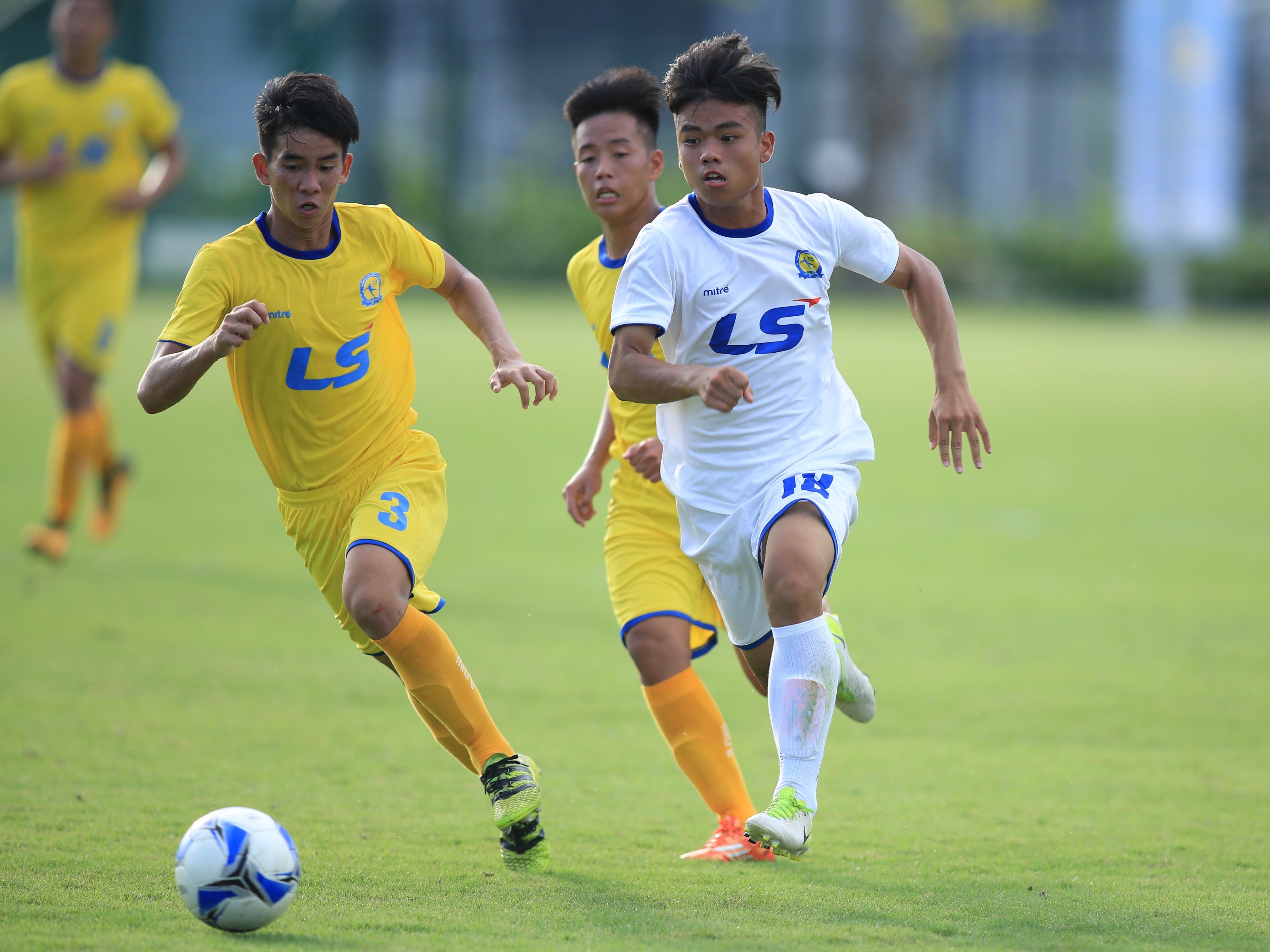 Bảng A VCK U17 Quốc gia 2018: PVF, SHB Đà Nẵng vào bán kết - Bóng Đá