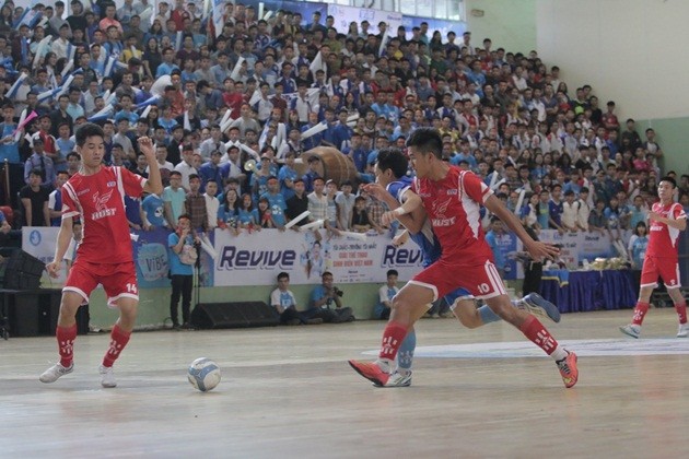 “Cú đúp vàng” làm nên lịch sử cho Futsal Bách Khoa Hà Nội - Bóng Đá