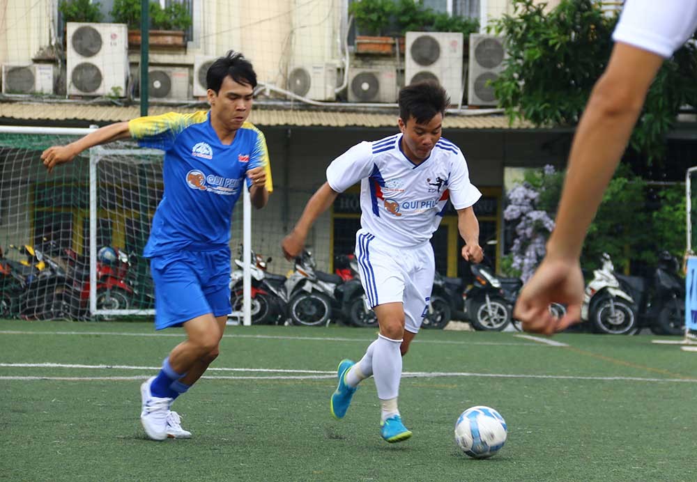 Khởi tranh giải hội nhà báo TP.HCM 2018: PTV Sài Gòn thắng tưng bừng ngày ra quân - Bóng Đá