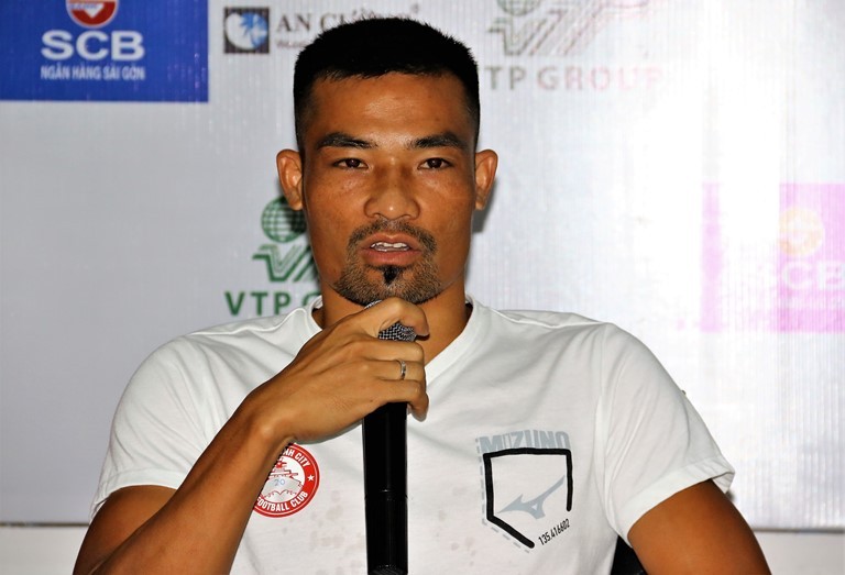 HLV Miura: “Công Vinh từ chức không ảnh hưởng đến đội bóng” - Bóng Đá