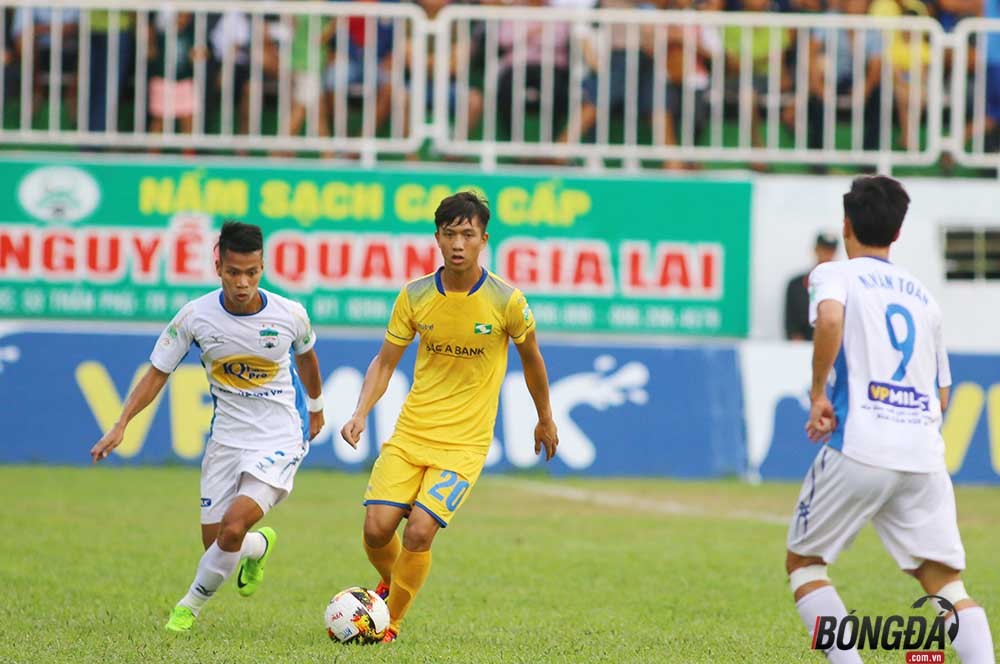Vòng 20 V-League: U23 Việt Nam 